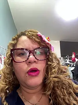 ROSALIASSHOPn Webbikameraesitys