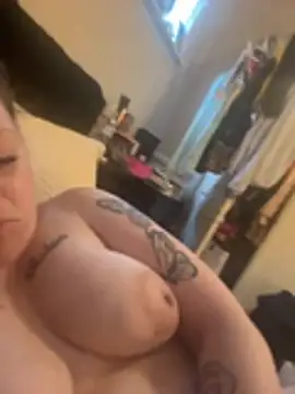 Chelsea101's Webcam Show