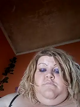 ducicsajsziii Show in webcam