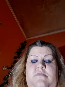 ducicsajsziii's Live XXX Chat
