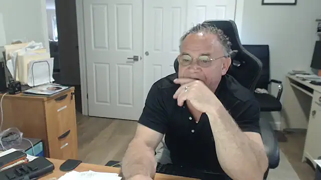 twopeopleinlove Show in webcam