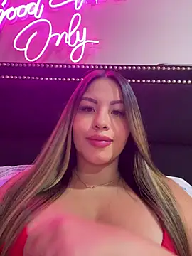 sexyyykloee Chat XXX in diretta