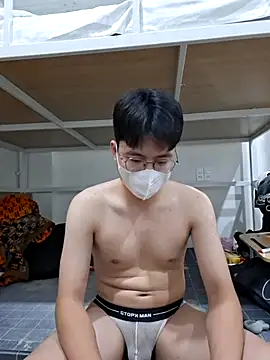 Gwencloudy 网络视讯表演