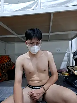 Gwencloudy Show Webcam