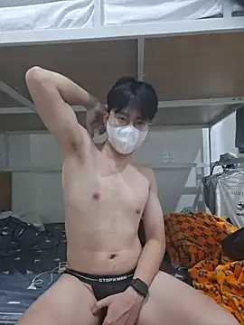 Gwencloudy 网络视讯表演