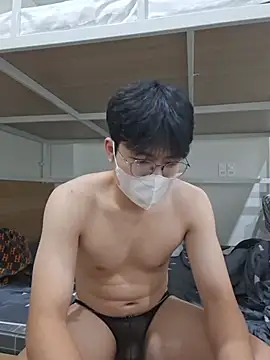 Gwencloudy's Webcam Show