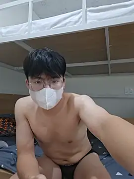 Gwencloudy webcam show