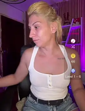 sofiah_'s Live XXX Chat