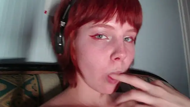Show modela RubyLynxx na web-kameri