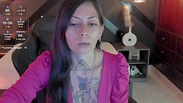 Živá chatovací místnost dark_gotica