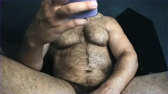 Hugealphabeastのウェブカメラショー
