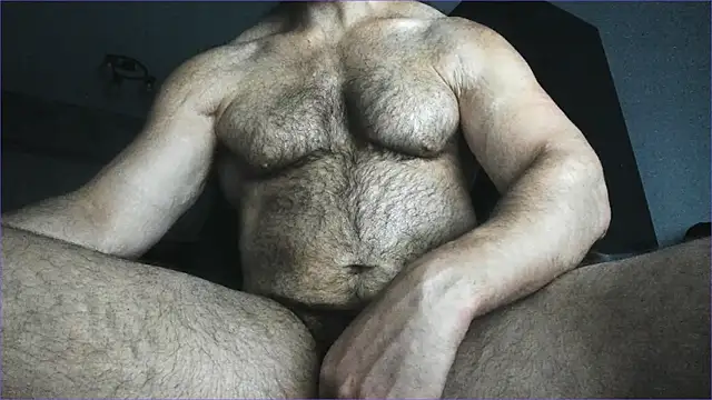 Show modela Hugealphabeast na web-kameri