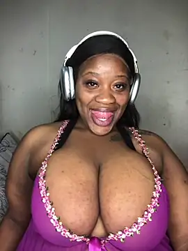 Czat XXX na żywo – BigJugsCandyxx
