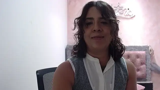 Chat XXX en directo de Victoria_meester