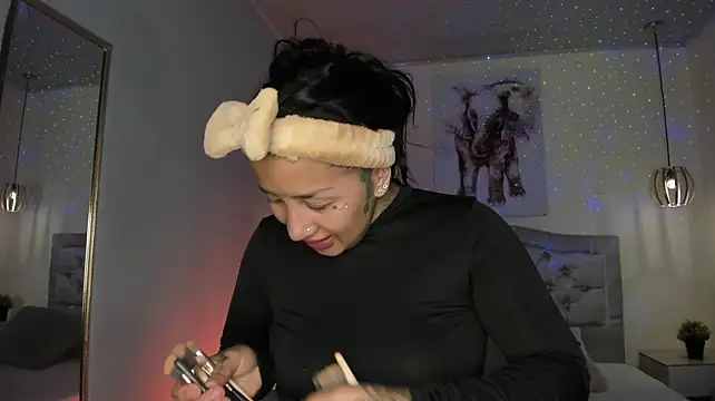 ayshel__ Show in webcam