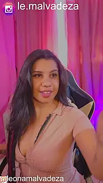 Show de webcam de leonasafira