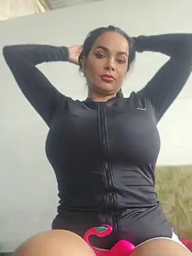 CataleyaRusso's Webcam Show