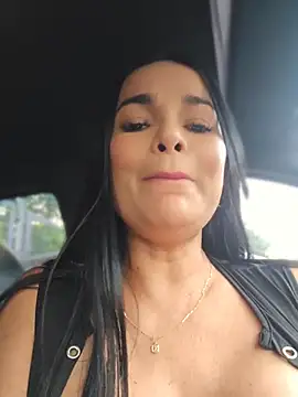 CataleyaRusso webcam show
