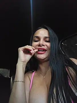 צ'אט XXX בשידור חי של CataleyaRusso
