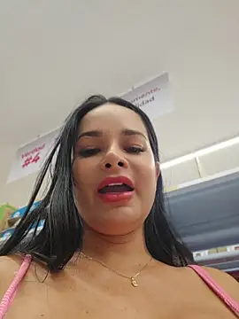 CataleyaRusso's Webcam Show