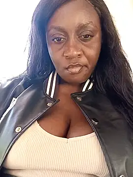 Luscious_taria Adlı Modelin Canlı XXX Sohbeti