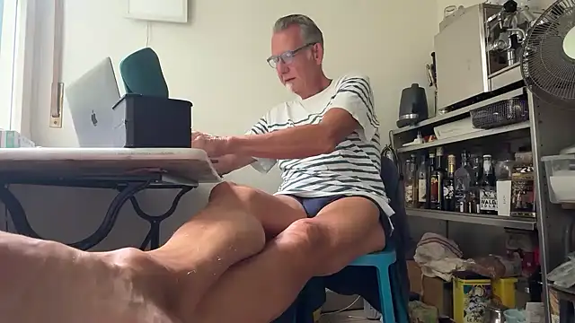 ClaraMigger@xh Show Webcam