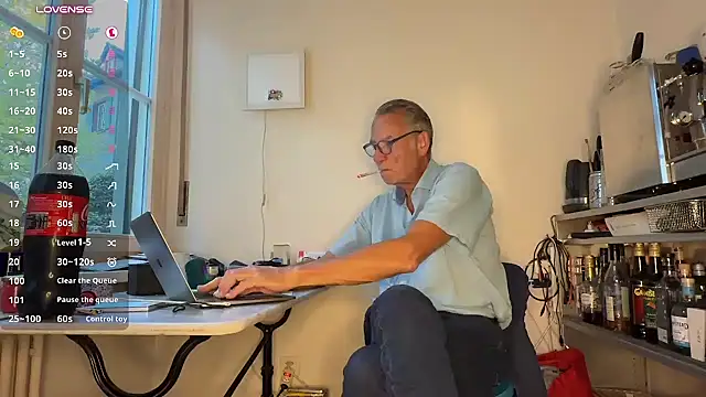 ClaraMigger@xh Webcam-Show
