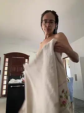 הופעת וובקאם של Miss_Margot