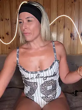 Show de webcam de petrouchkaaa_