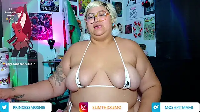 thickasianmami's Webcam Show