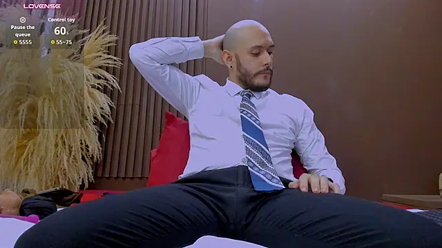 Show modela jeanpiere_ na web-kameri