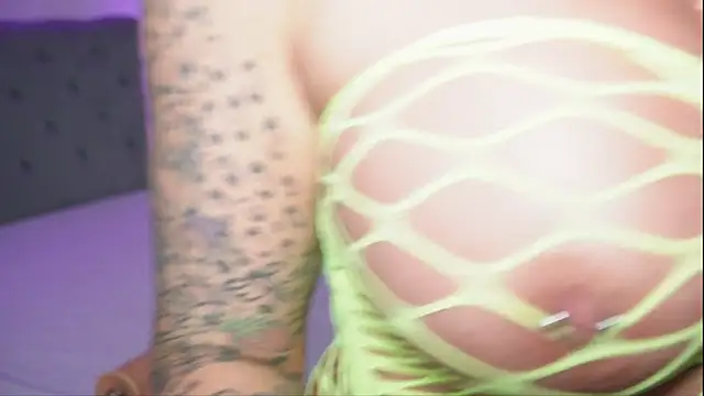 hotmilfbitchn Webbikameraesitys