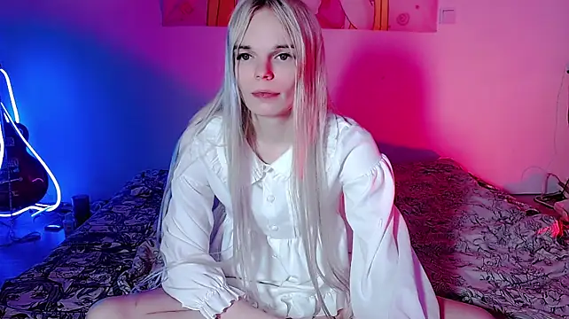 Show de Emily_Nyaffee na webcam