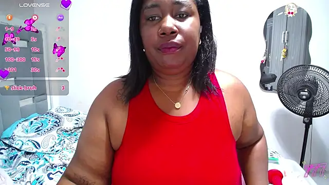 thickebonymilfF Adlı Modelin Canlı XXX Sohbeti