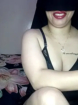 Zouzou_sexy Pertunjukan Webcam