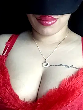 Zouzou_sexy Webcam-Show