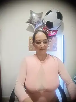 Онлайн чат XXX Cristal_BigTits