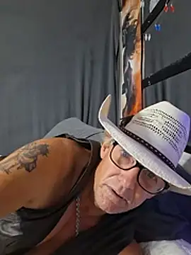 Show de imacowboybaby na webcam