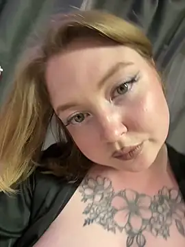 EmmySuiyugh's Live XXX Chat
