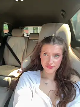 Skinny_Alice Adlı Modelin Canlı XXX Sohbeti
