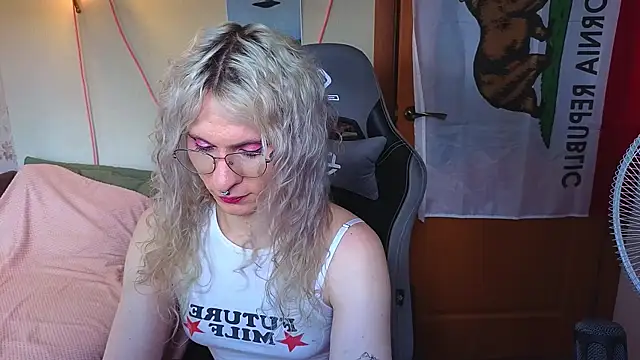 Lori_Myaf's Webcam Show