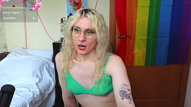 Lori_Myaf's Webcam Show