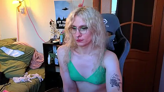 Webkamerová show Lori_Myaf