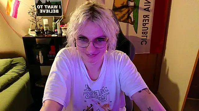 Lori_Myaf Show Webcam