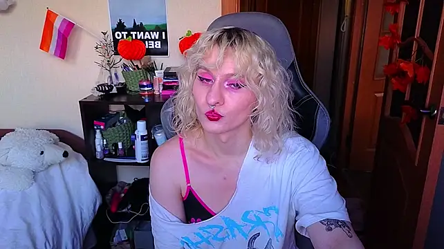 Show modela Lori_Myaf na web-kameri