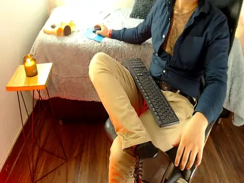 Fredy_Hunks Webcamshow
