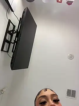 badbaby187 Show in webcam