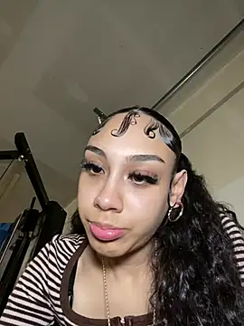 badbaby187 Show in webcam
