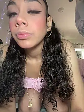 badbaby187 Show in webcam