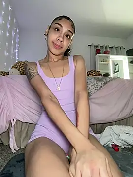 badbaby187 Adlı Modelin Web Kamerası Şovu
